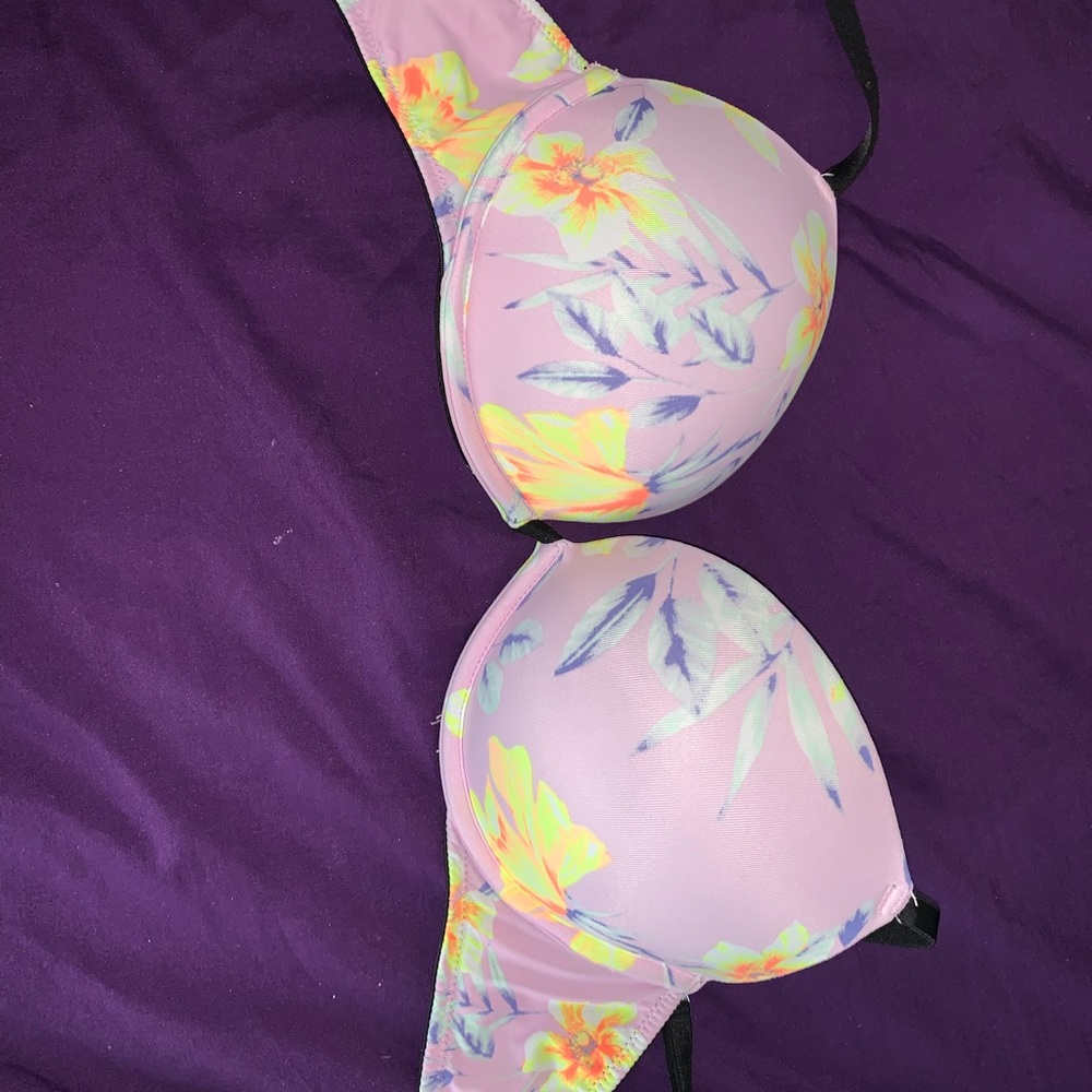VS Pink Push Up Bra